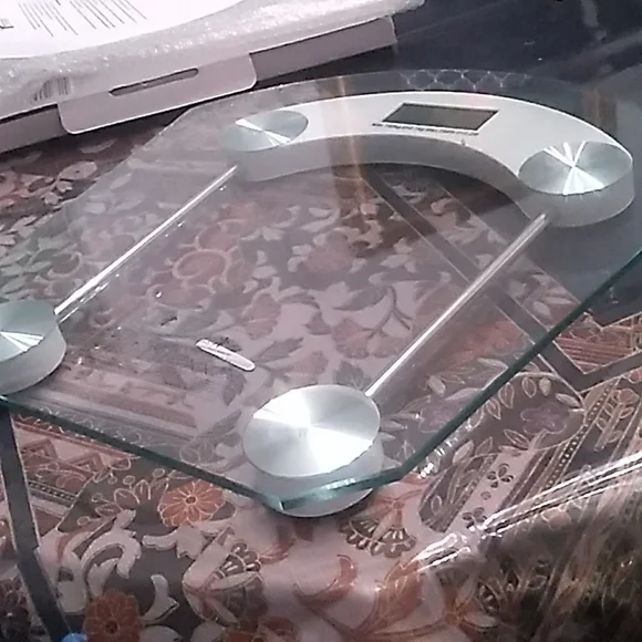 Tempered glass scale - Picture 2 of 8